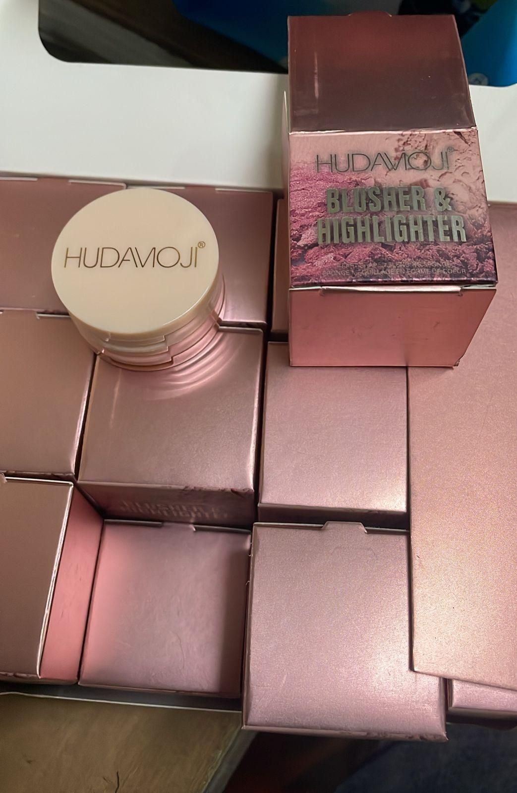 Blusher + Highlighter with Mini Compact Travel Friendly Palette